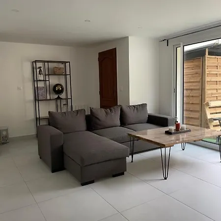 Maison Chaleureuse Avec Jacuzzi Exterieur Abrite Nyaraló Beaumont-du-Gatinais